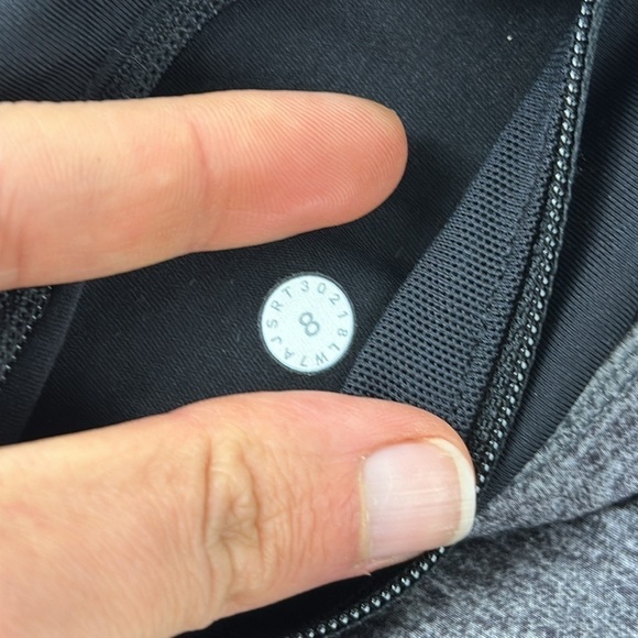 Lululemon Speed Up Short *2.5" Heather Lux Multi Black / Black - Picture 4 of 4